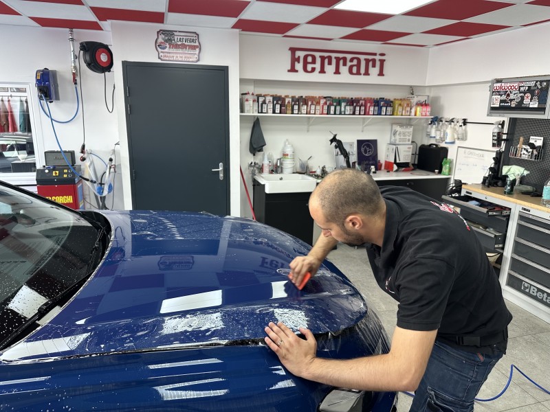 le choix de protéger son véhicule avec du film de protection ppf a Marseille 