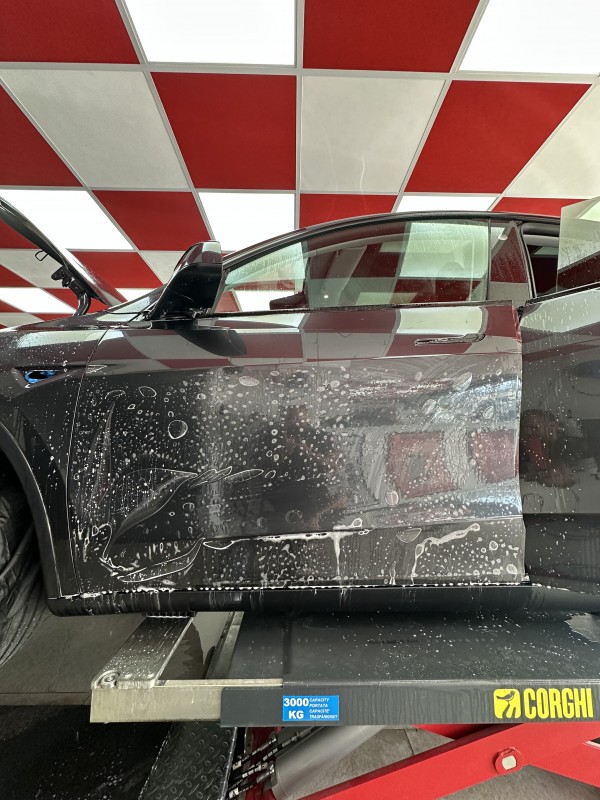 comment protéger durablement une tesla sur Marseille et ses alentours?